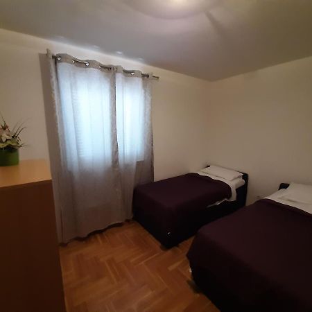Apartment Jelena トロギール エクステリア 写真